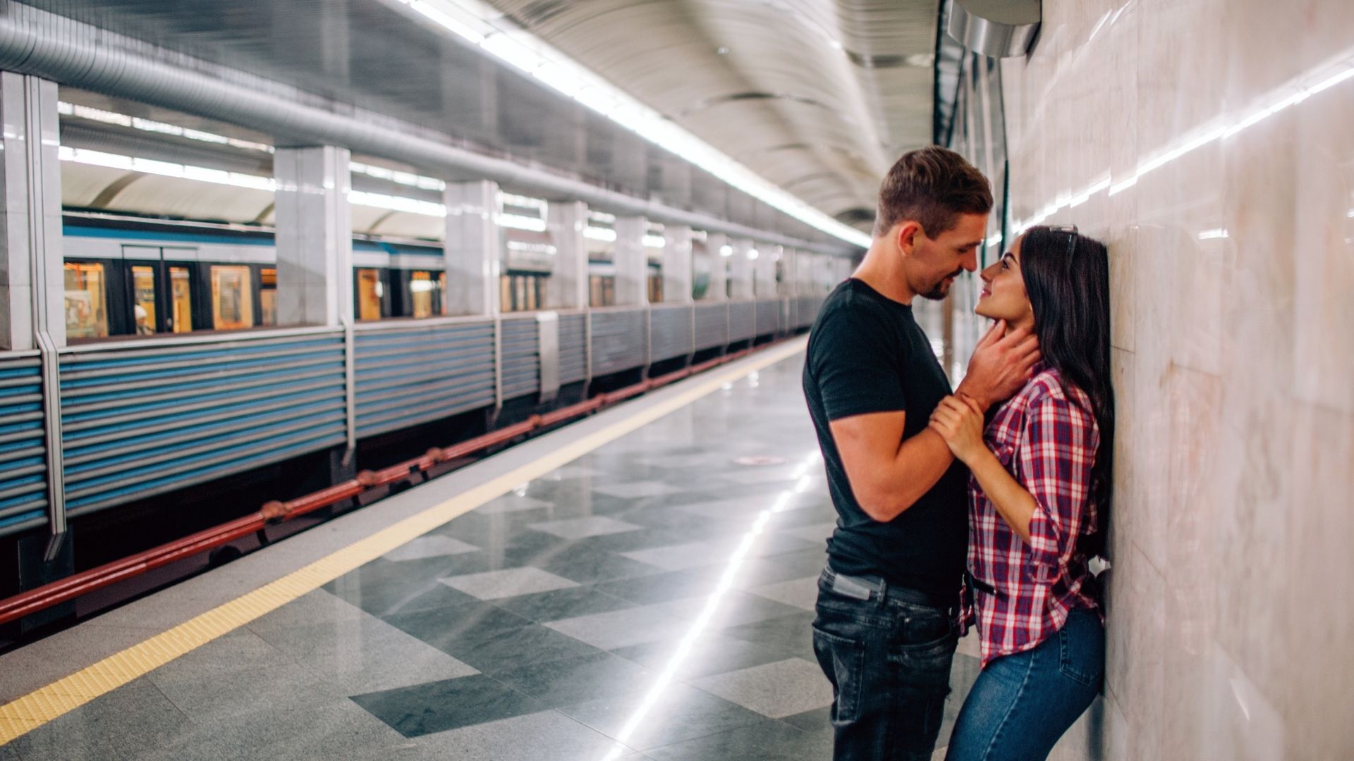 Фотосессия в метро Love story